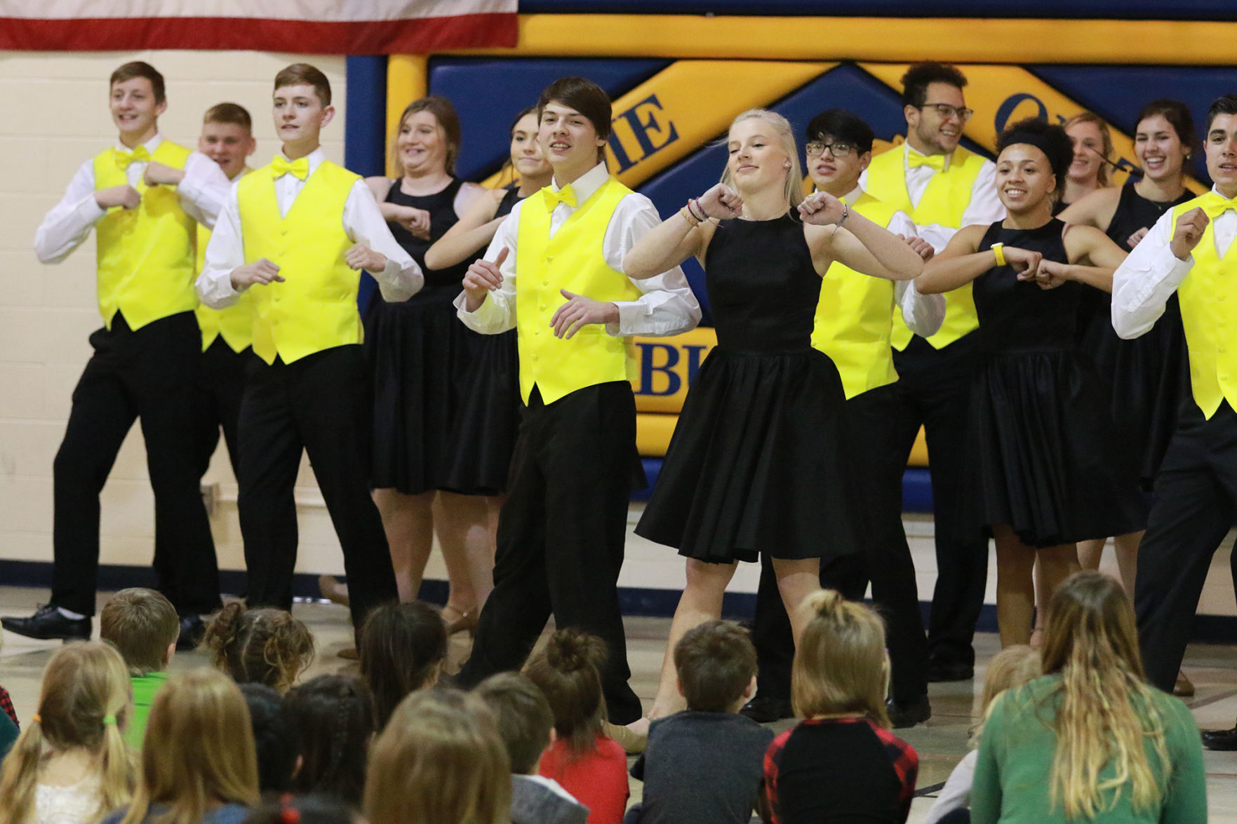 PHOTO GALLERY Harmony performs at Northfield Elementary